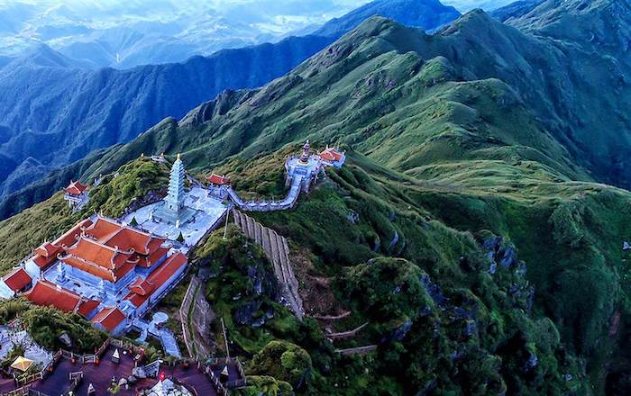 Đỉnh núi Phan Xi Păng nơi được mệnh danh là nóc nhà của bán đảo Đông Dương thu hút hàng triệu lượt khách mỗi năm đặt chân đến đây bởi vẻ đẹp đã đi sâu vào lòng mỗi người