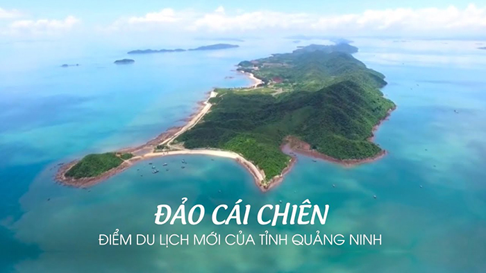 Khung cảnh biển xanh trong lành tại Đảo Cái Chiên – điểm đến lý tưởng cho chuyến du lịch nghỉ dưỡng 3 ngày 2 đêm.